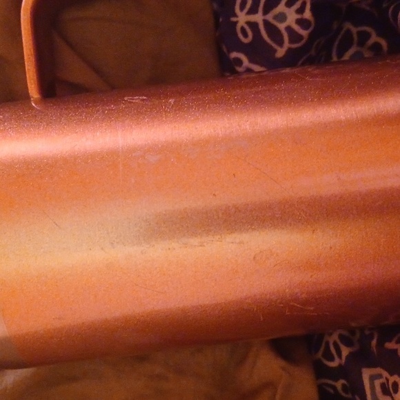 2 pc rose gold drinkware (123123A). - Picture 6 of 7